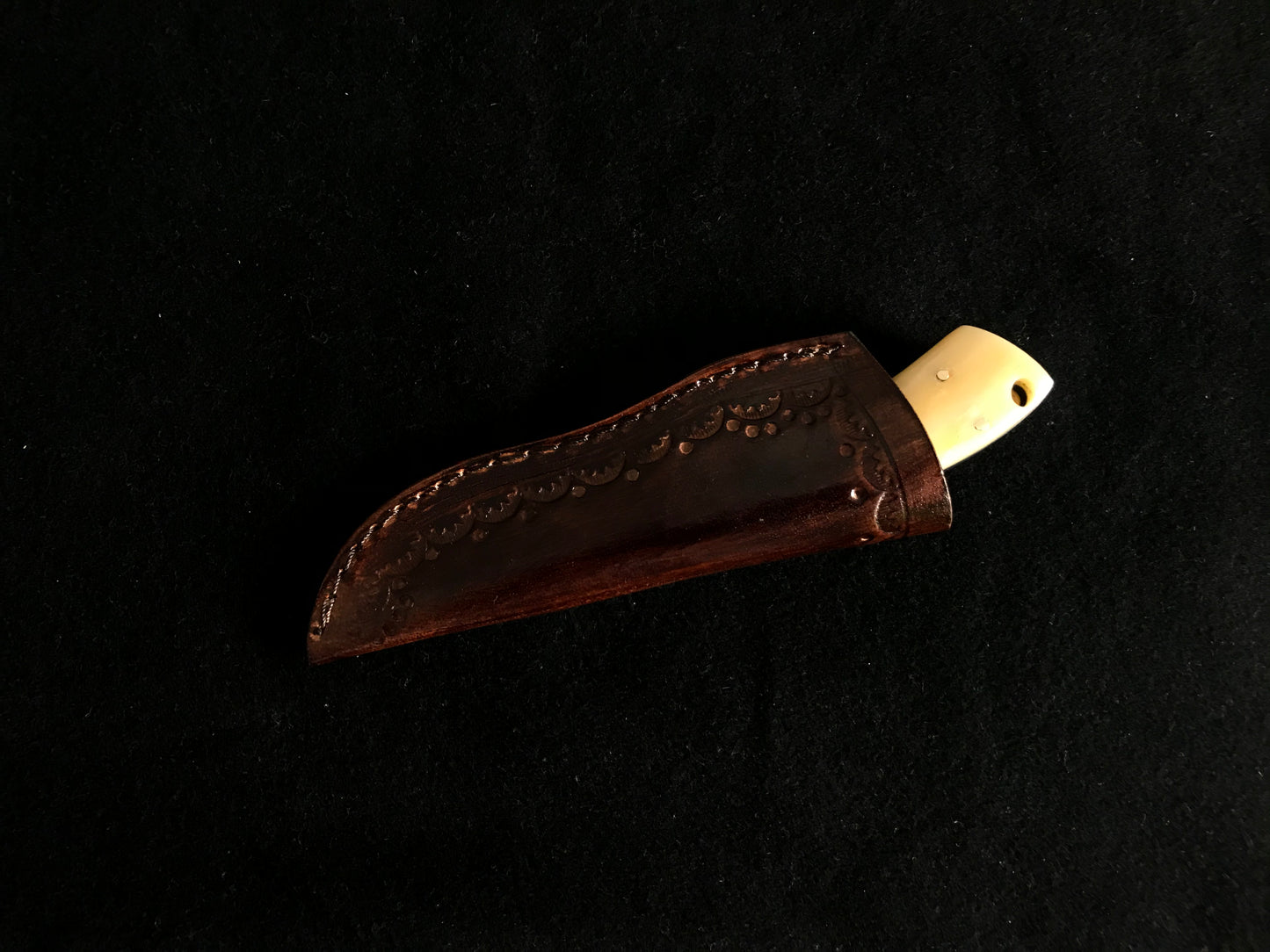 |NB KNIVES| Custom Handmade Damascus Hunting Knife Handle Rose wood and Camel Bone