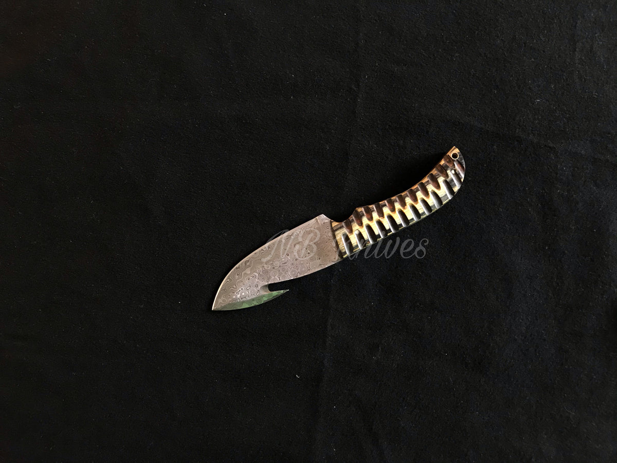 Guthook Skinning Knife Crafted from Damascus Steel