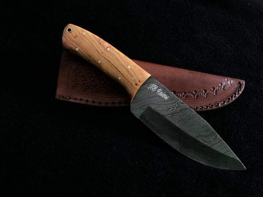 Damascus Steel Skinner Knife with Olive Wood Handle