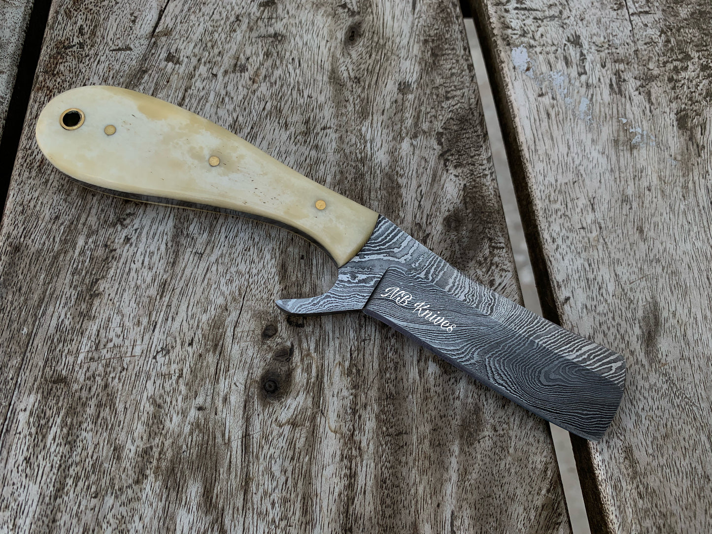 |NB KNIVES| CUSTOM HANDMADE DAMASCUS COWBOY BULL CUTTER KNIFE WITH LEATHER SHEATH