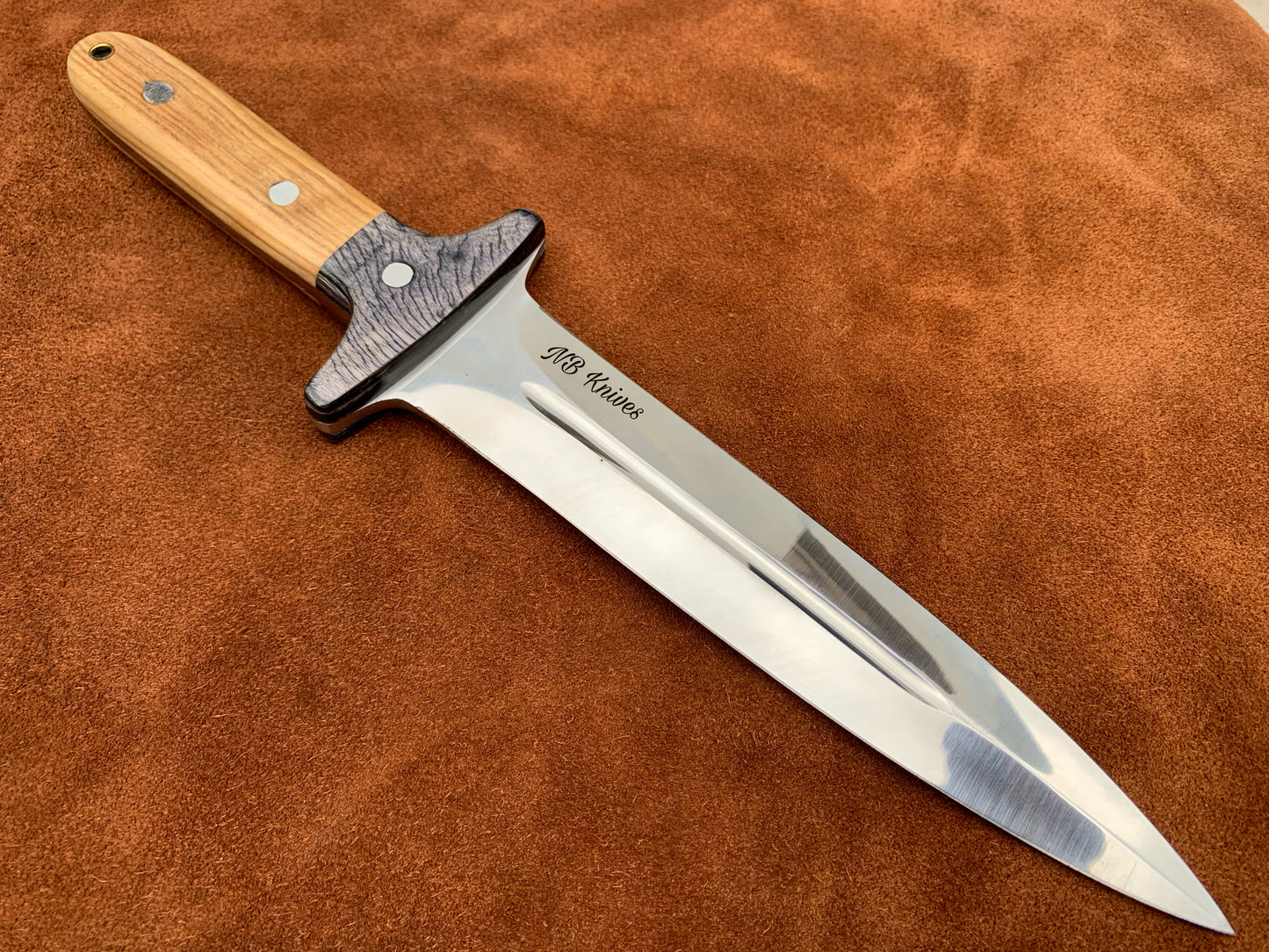 |NB KNIVES| CUSTOM HANDMADE D2 STEEL HUNTING KNIFE HANDLE OLIVE WOOD/ HARDWOOD