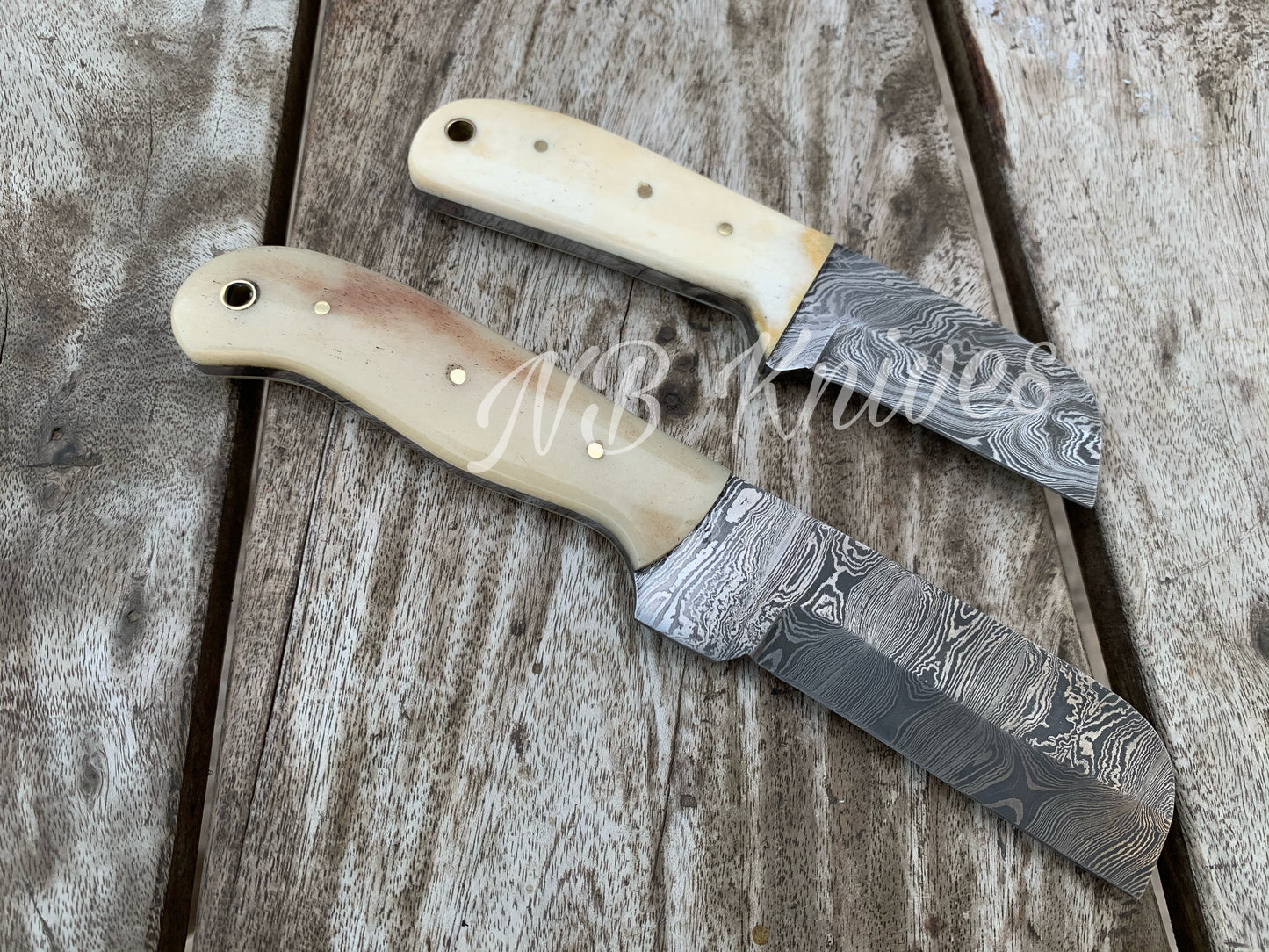 |NB KNIVES| CUSTOM HANDMADE LOT OF 2 COW BOY BULL CUTTER KNIVES WITH LEATHER SHEATH