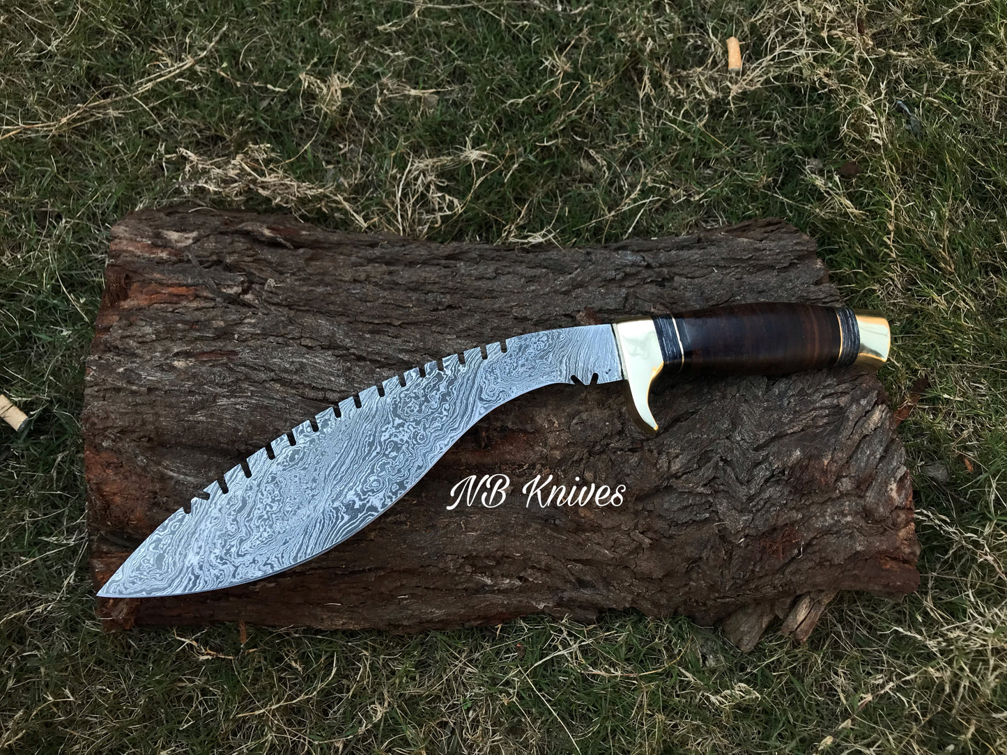 |NB KNIVES| HAND MADE DAMASCUS KUKRI BOWIE KNIFE - STACKED LEATHER - BRASS GUARD - NB CUTLERY LTD