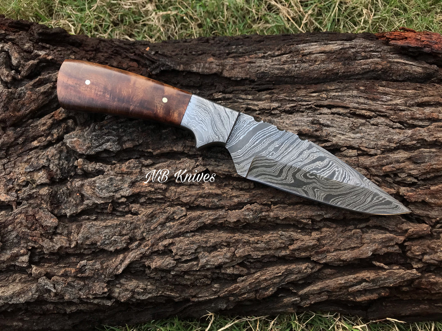 |NB KNIVES| CUSTOM HANDMADE DAMASCUS HUNTING  KNIFE Handle Walnut Wood  Bolster Damascus Steel