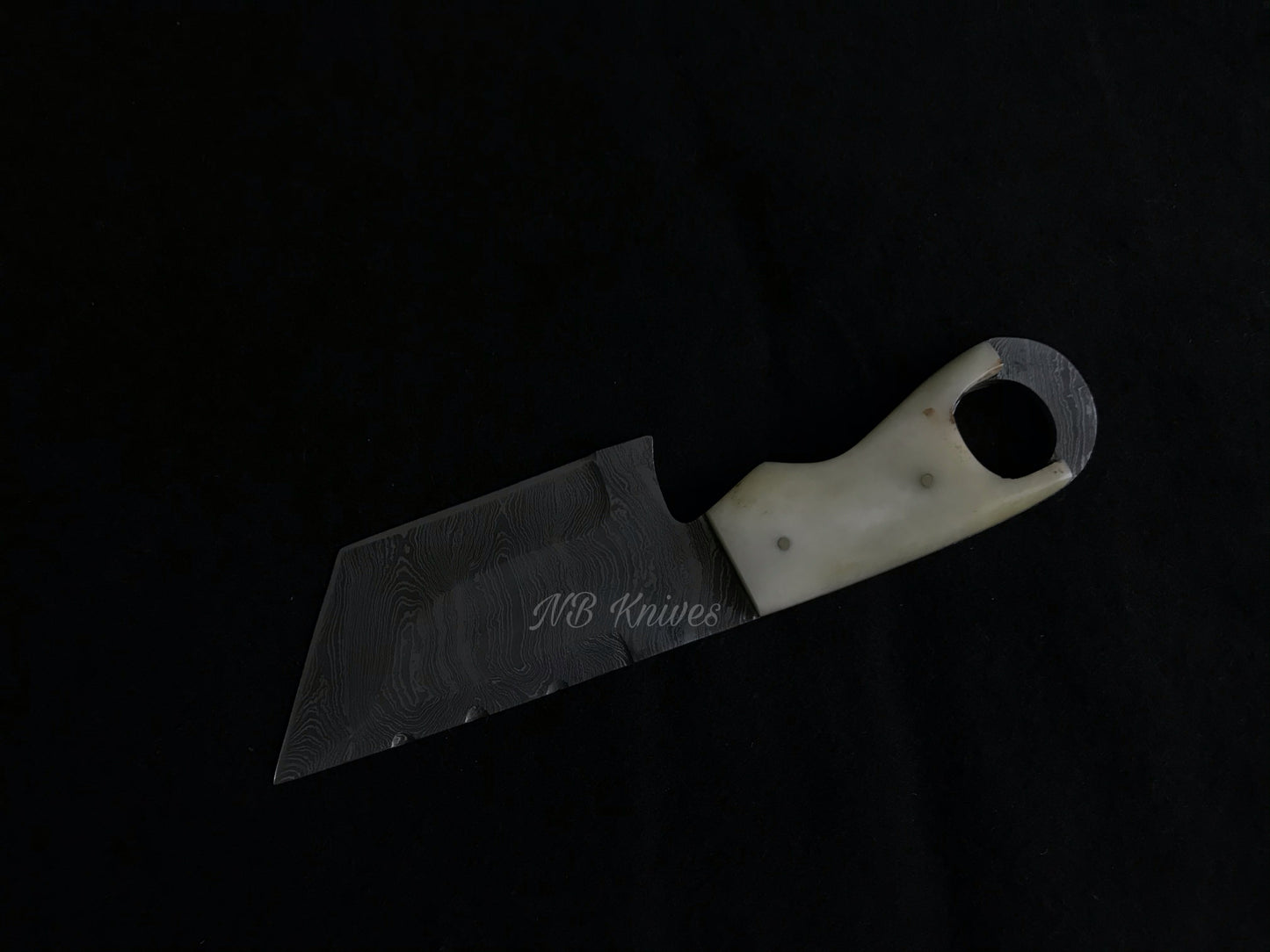 Camel Bone Damascus Skinner Knife – Handmade Blade with Leather Sheath