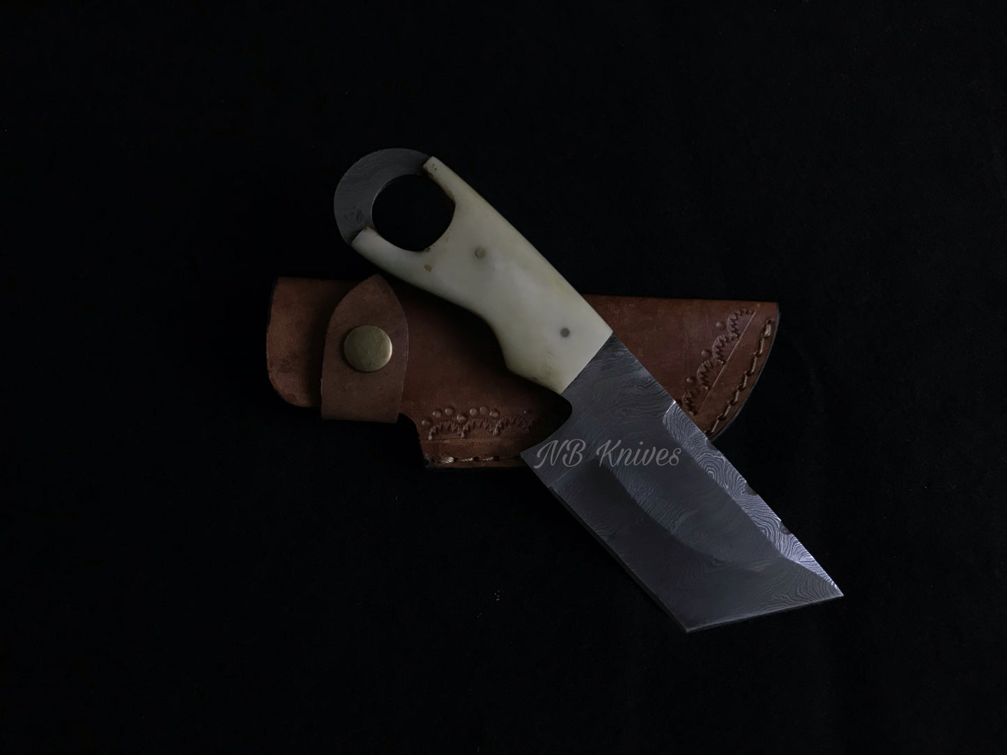Camel Bone Damascus Skinner Knife – Handmade Blade with Leather Sheath