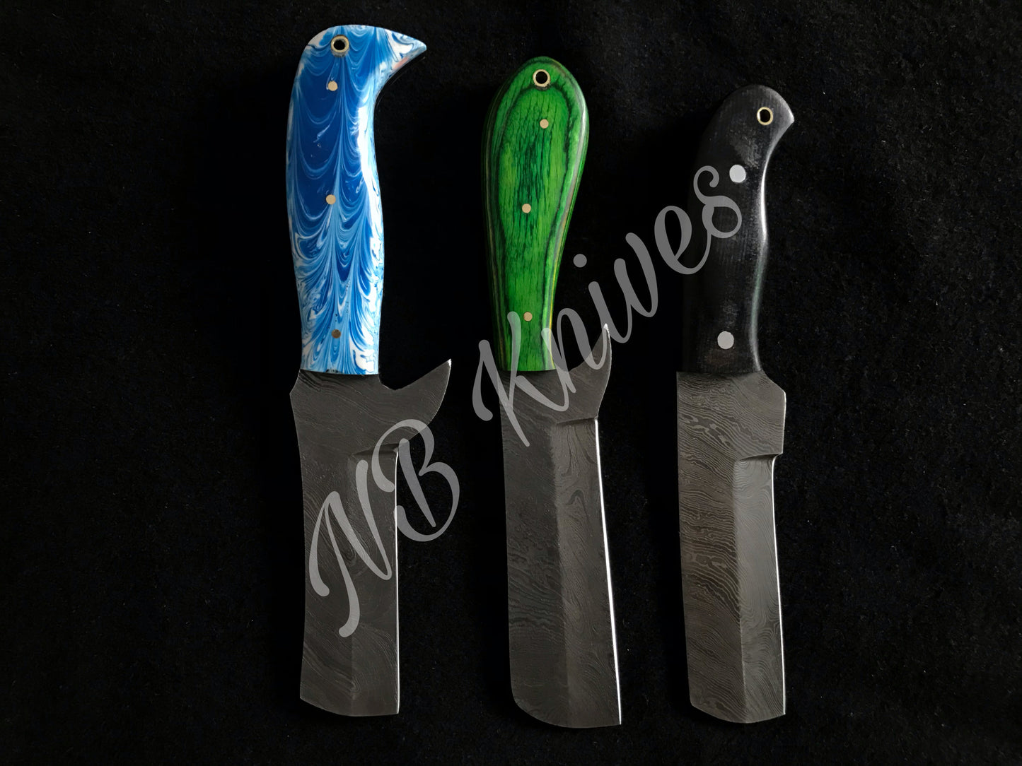 |NB KNIVES | LOT OF 3 CUSTOM HANDMADE DAMASCUS COWBOY BULL CUTTER KNIVES WITH LEATHER SHEATHS