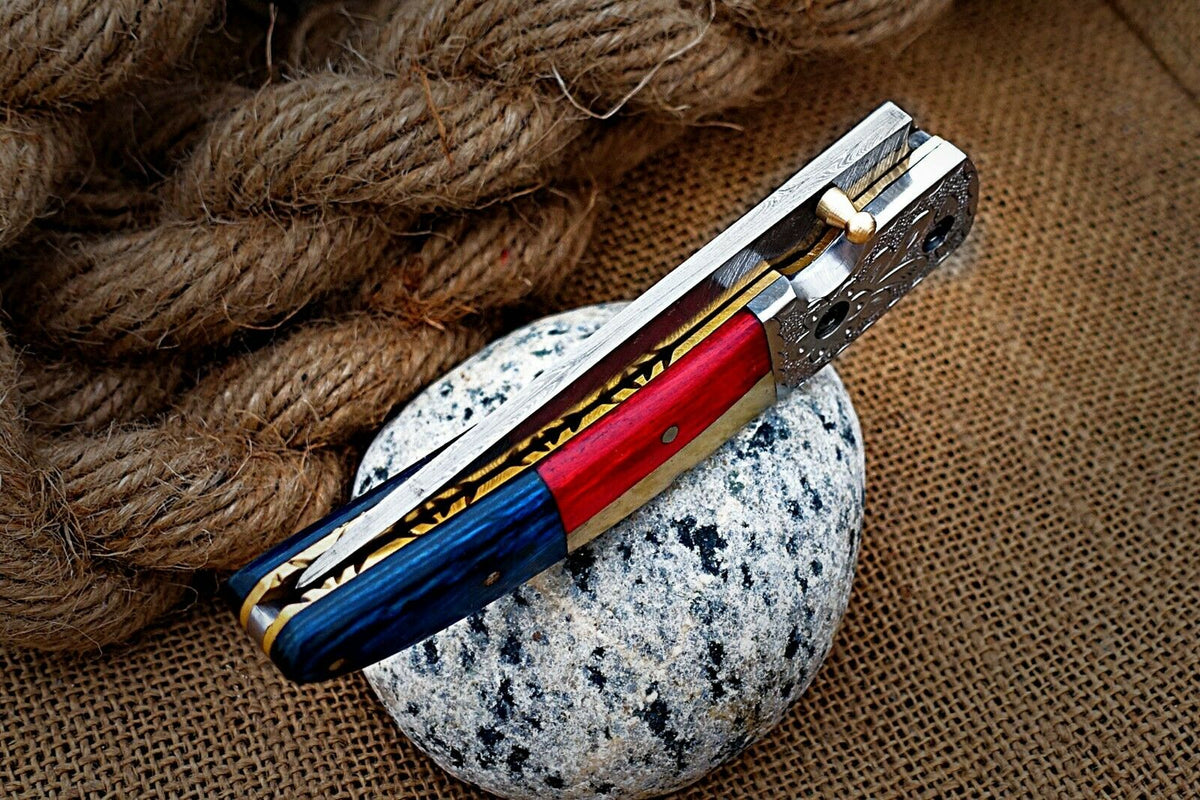 BEAUTIFUL HAND MADE DAMASCUS STEEL FOLDING KNIFE  (LINER LOCK)