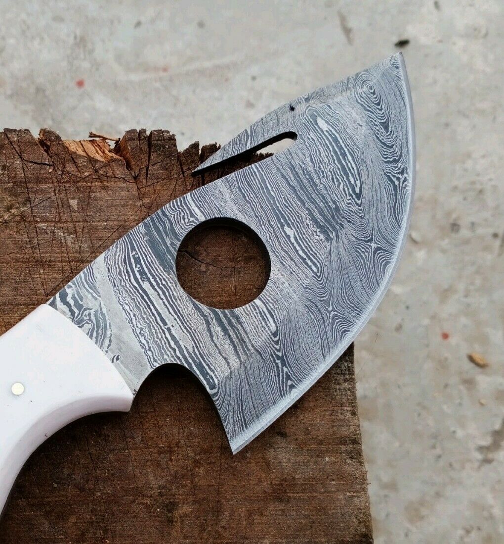 CUSTOM HANDMADE DAMASCUS GUTHOOK HUNTING KNIFE Handle Material = Camel Bone