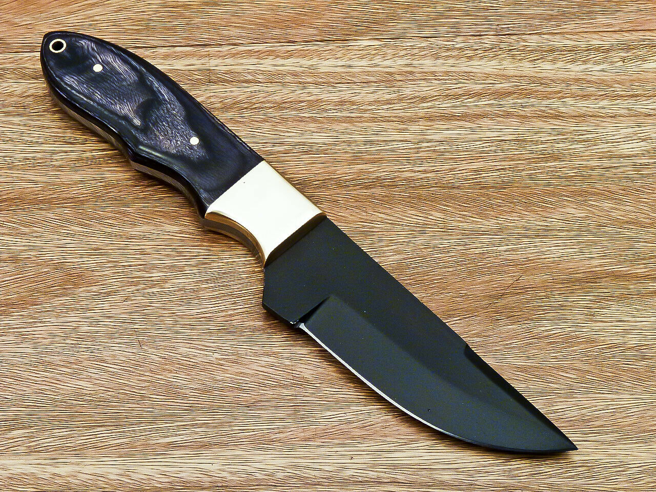 CUSTOM HANDMADE STAINLESS STEEL BLACK COTED BLADE HUNTING KNIFE HANDLE HARDWOOD