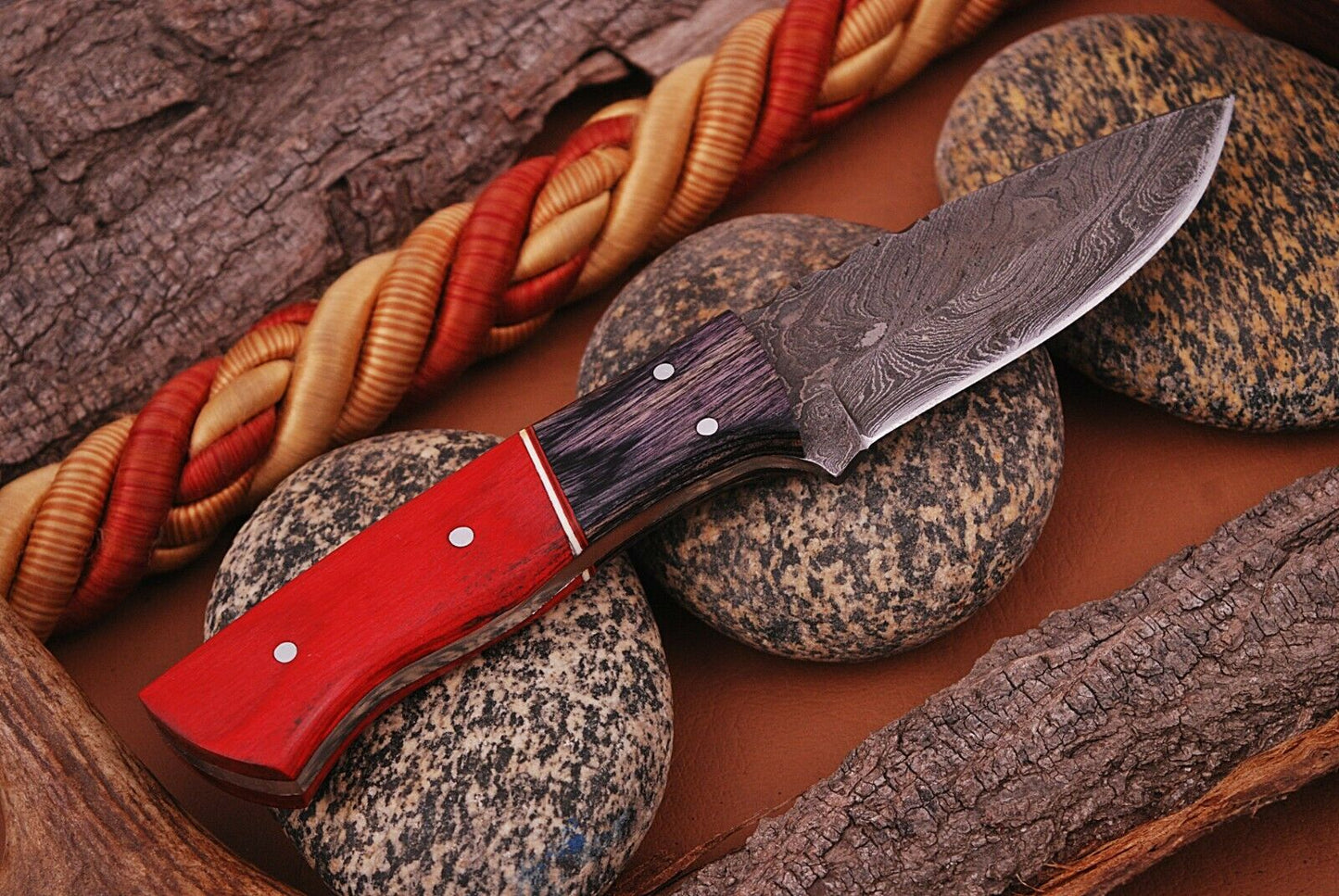 CUSTOM HANDMADE DAMASCUS STEEL HUNTING KNIFE HANDLE HARDWOOD