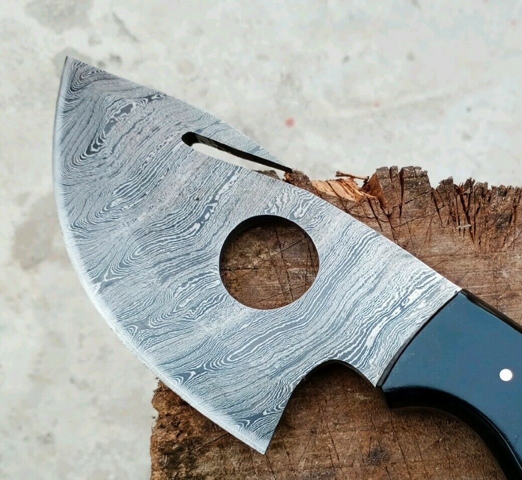 CUSTOM HANDMADE DAMASCUS GUTHOOK HUNTING KNIFE  Handle Material = BLACK HORN