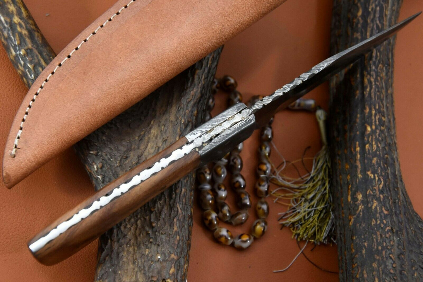 |NB KNIVES| CUSTOM HANDMADE DAMASCUS HUNTING  KNIFE Handle Walnut Wood  Bolster Damascus Steel