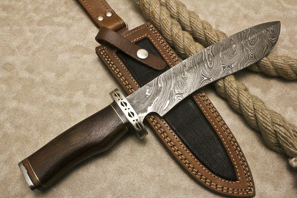 CUSTOM HANDMADE DAMASCUS ART HUNTING BOWIE KNIFE WALNUT WOOD