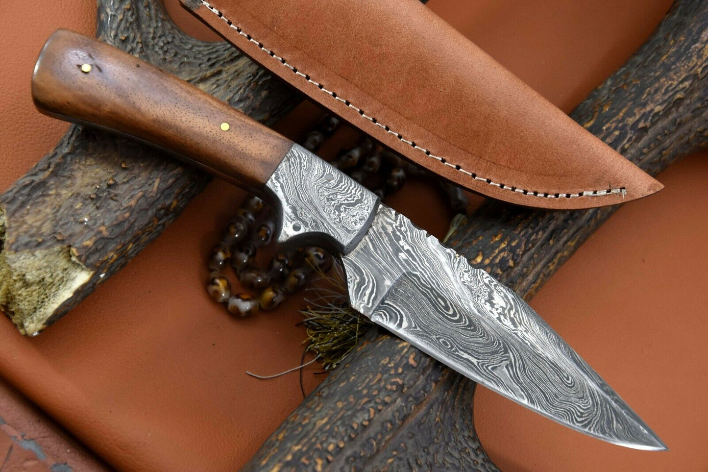 |NB KNIVES| CUSTOM HANDMADE DAMASCUS HUNTING  KNIFE Handle Walnut Wood  Bolster Damascus Steel
