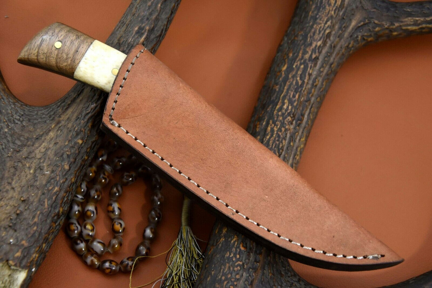 CUSTOM HANDMADE DAMASCUS GUTHOOK HUNTING KNIFE Handle Walnut Wood & Camel Bone