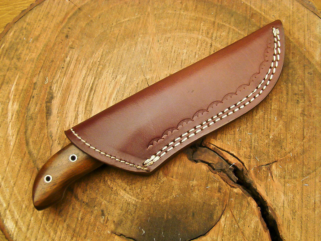 Custom handmade Damascus Hunting knife HANDLE MATERIAL:  ROSE WOOD & BRASS