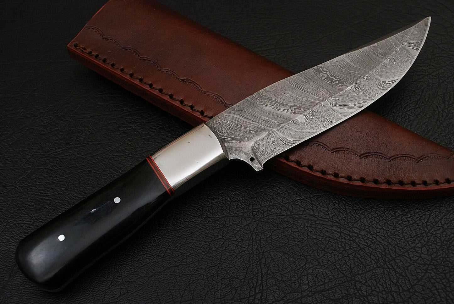 Handmade Damascus Steel Hunting Knife Bull Horn Handle