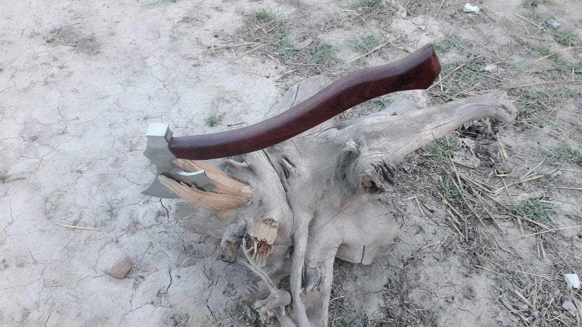 VINTAGE SPIKE THROWING AXE HATCHET BEARDED COMBAT WALNUT WOOD - RAZOR SHARP - NB CUTLERY LTD