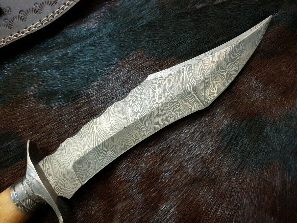 CUSTOM HANDMADE DAMASCUS HUNTING KNIFE WITH LEATHER SHEATH