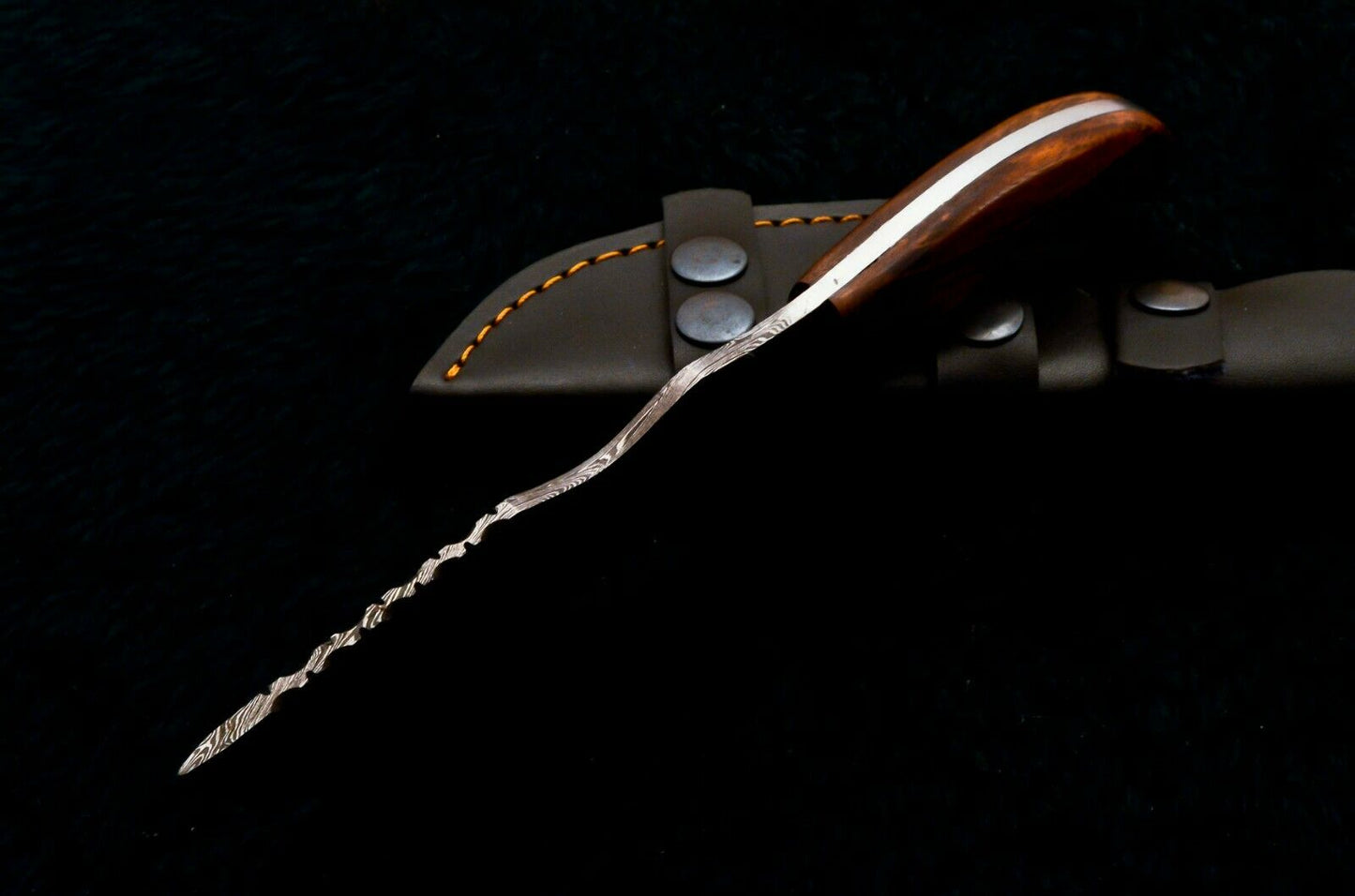 CUSTOM HANDMADE DAMASCUS STEEL HUNTING TRACKER KNIFE WITH LEATHER SHEATH