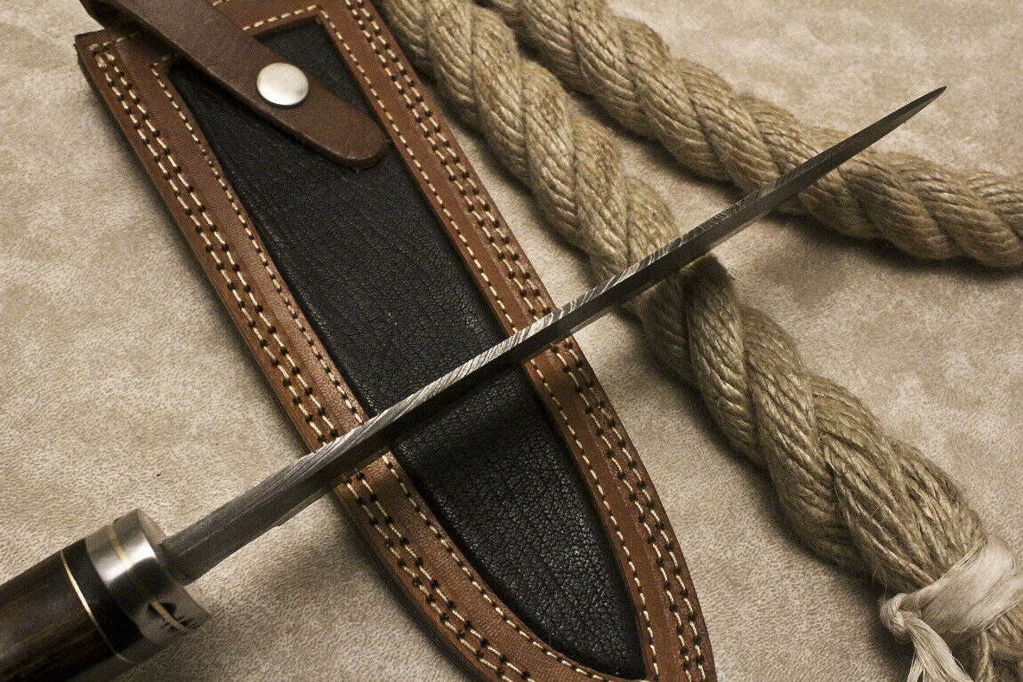 CUSTOM HANDMADE DAMASCUS ART HUNTING BOWIE KNIFE WALNUT WOOD