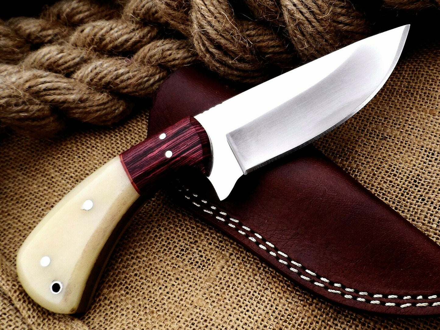 CUSTOM HANDMADE D2 STEEL HUNTING KNIFE Handle Material , paka wood bolster and bone
