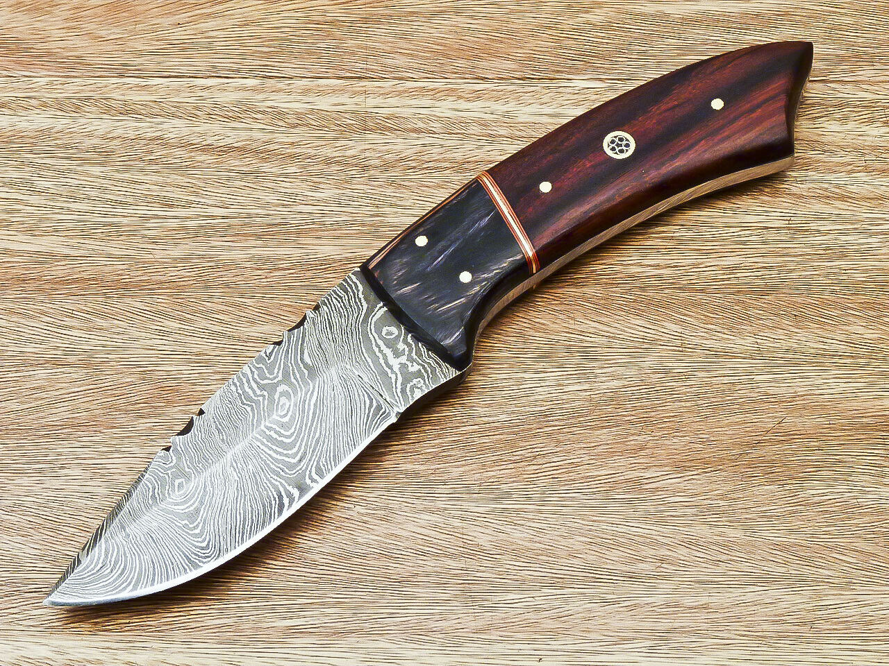 CUSTOM HAND FORGED DAMASCUS STEEL HUNTING KNIFE "NATURAL WOOD