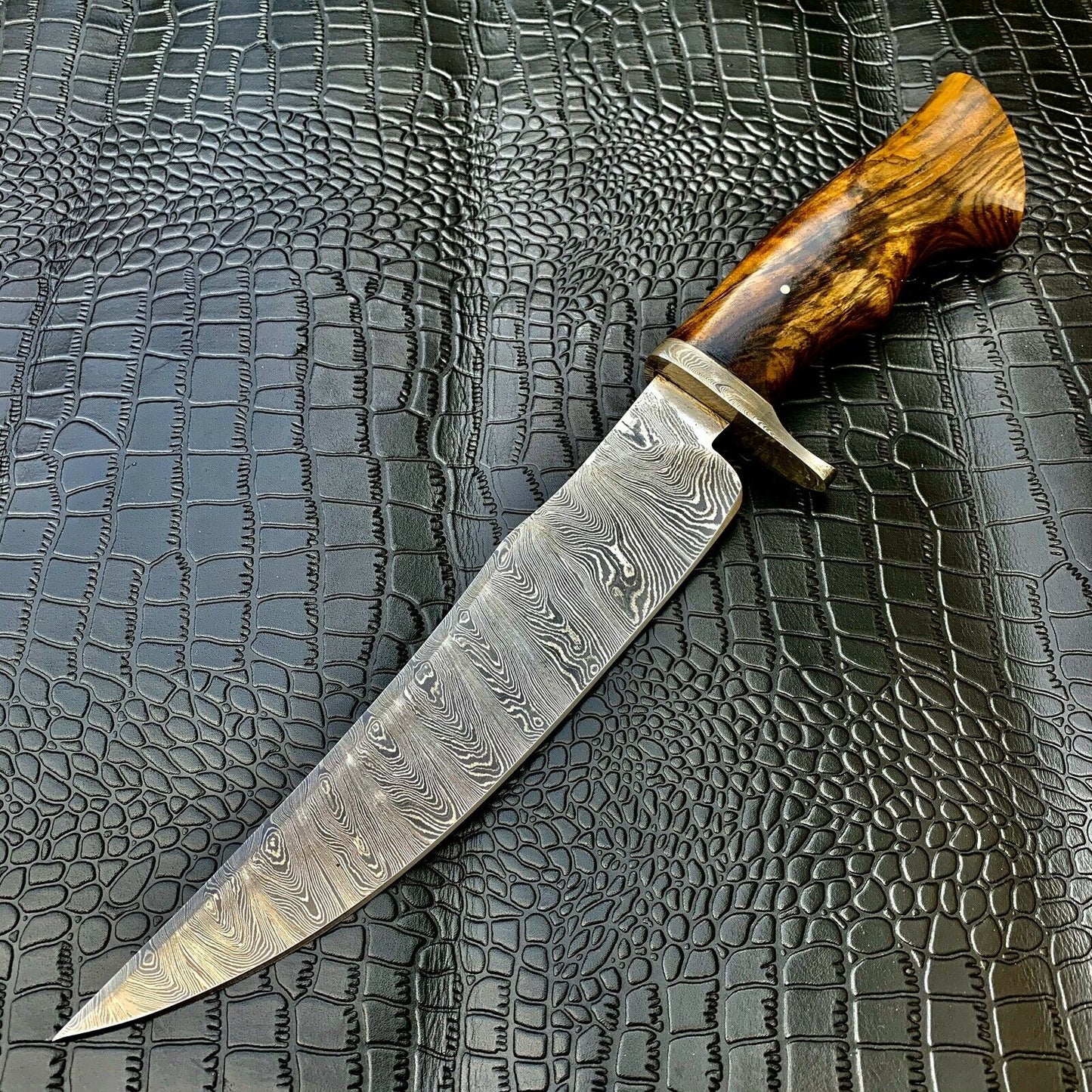 CUSTOM HANDMADE DAMASCUS HUNTING KNIFE WITH LEATHER SHEATH