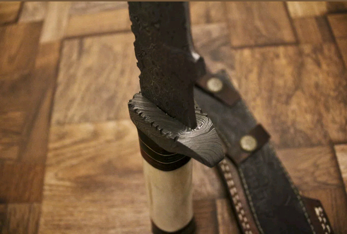 Beautiful Custom Handmade Damascus Steel Bowie knife" Camel Bone & Wood Handle